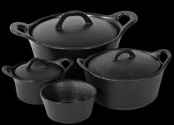 Fero Forma Pequena Preto>CASA Best