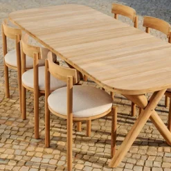 Jules Almofada><noscript><img width=