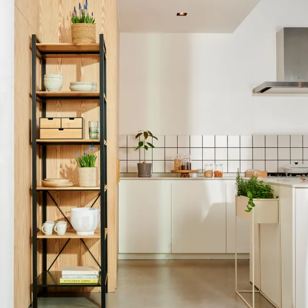 Marcel Estante Para Roupa Preto>CASA Outlet