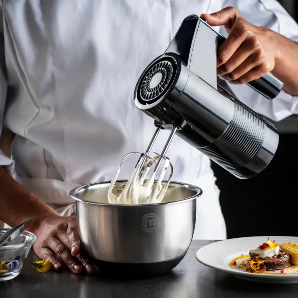 Masterchef Varinha De M O Batedor Preto>CASA Online